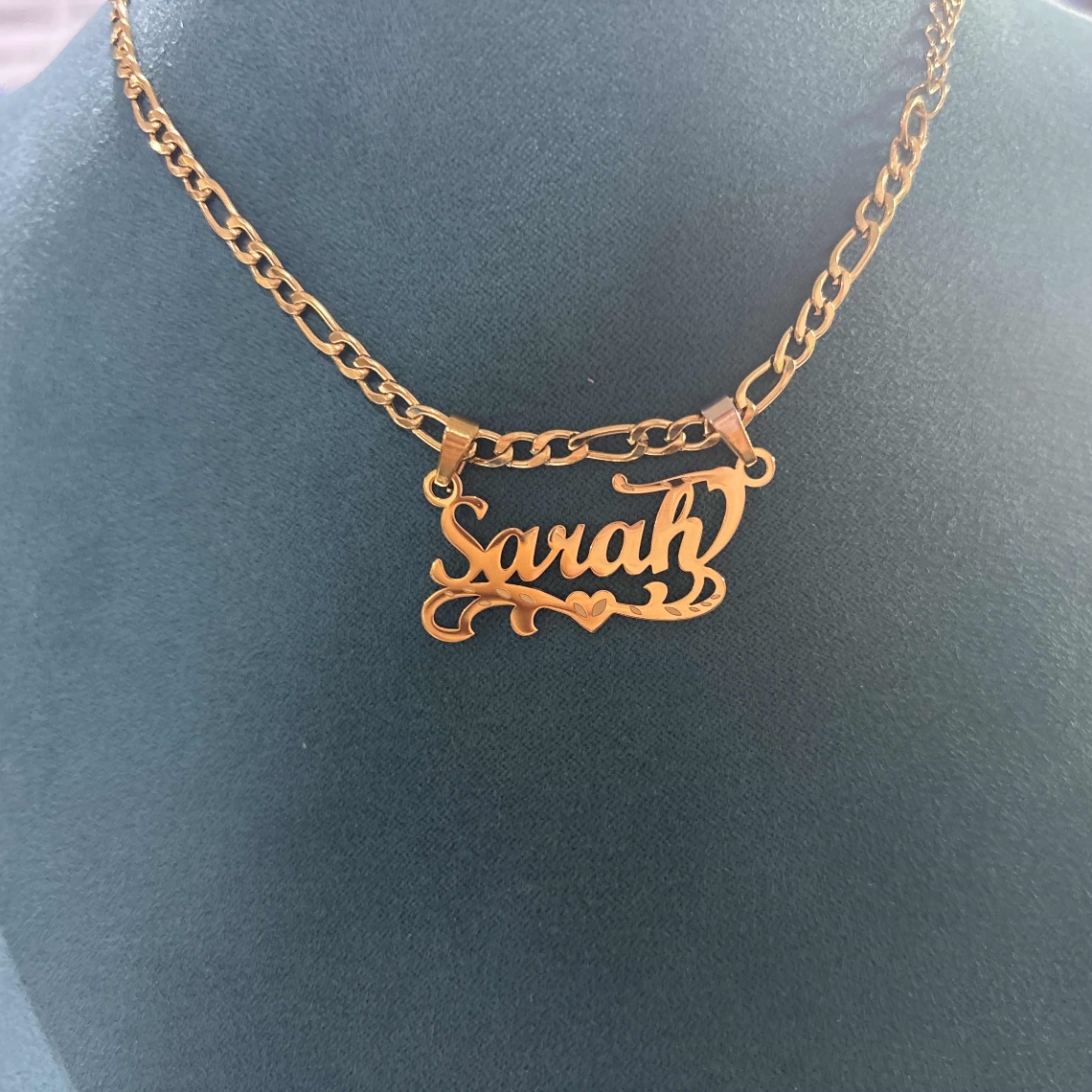 Custom Figaro Chain Heart Name - Name Necklace Custom recensie en prijs