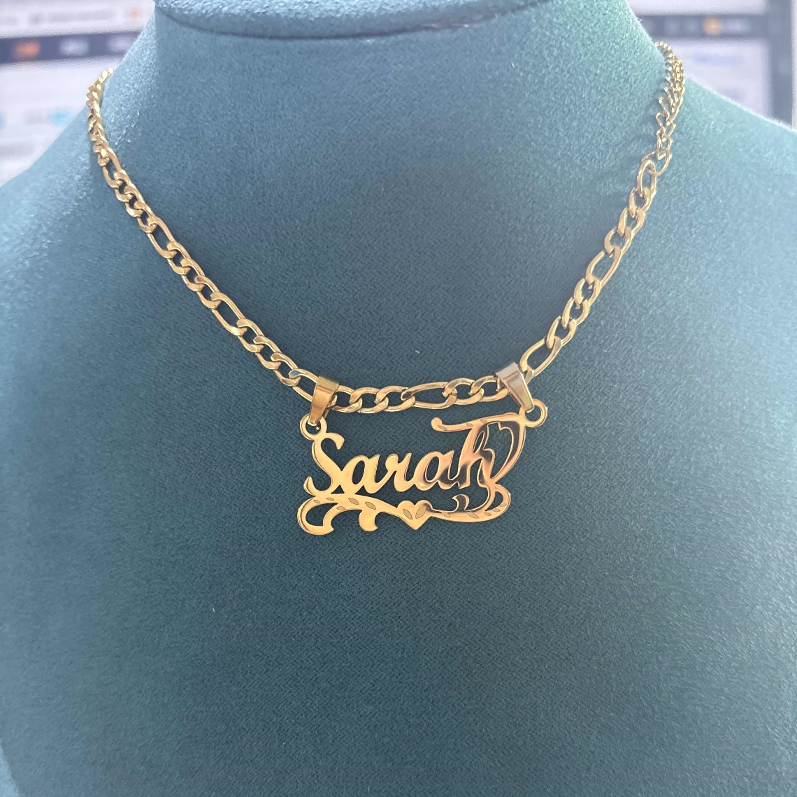 Custom Figaro Chain Heart Name - Name Necklace Custom recensie en prijs